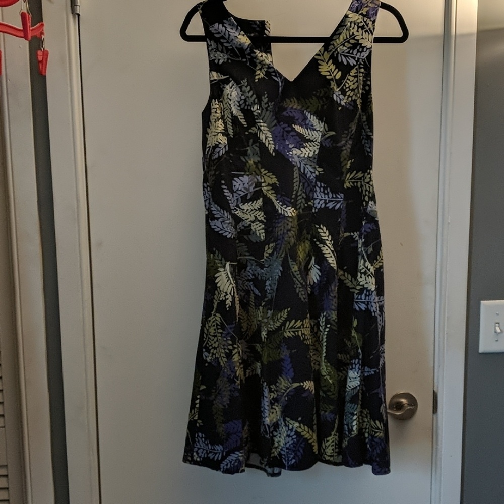 Champlain cotton dark floral dress 👗